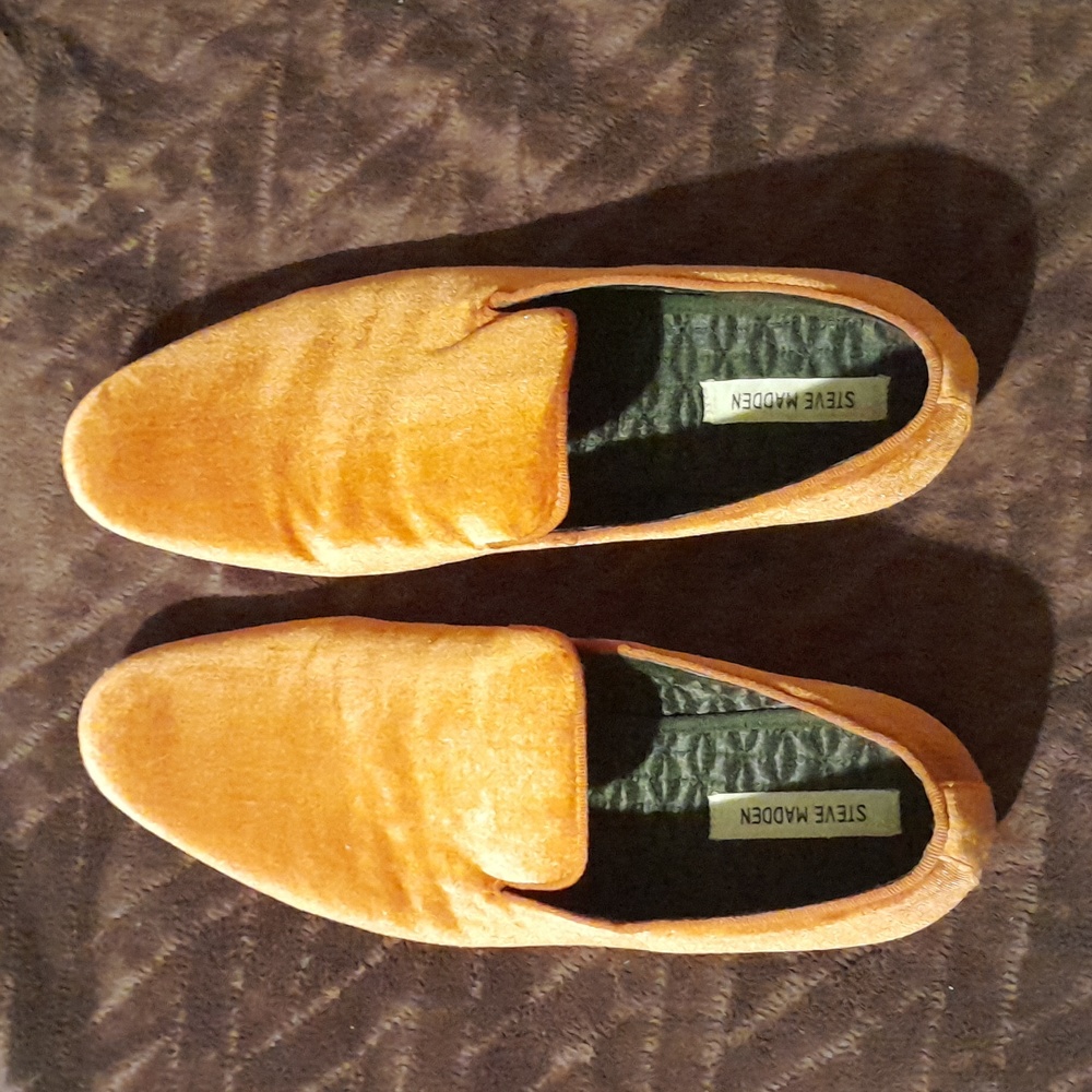 Mens gold dress shoes